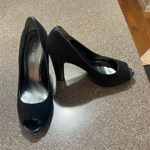 Nine West black leather 4 inch heels